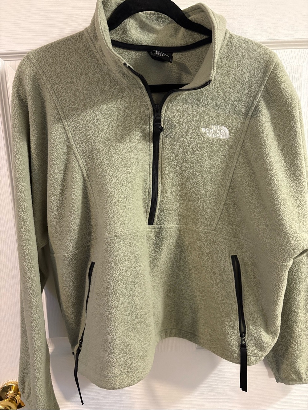 The North Face Light Sage Green Women's Fleece Half-Zip Pullover